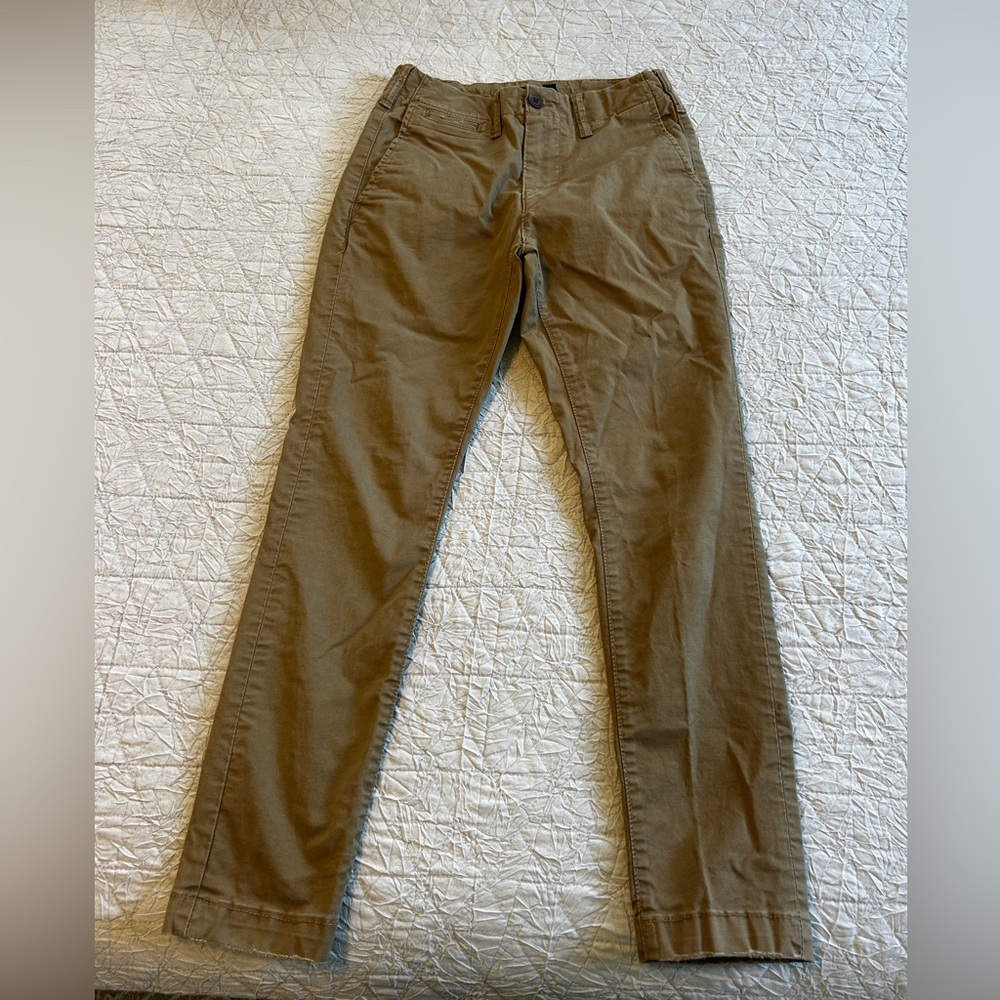 AE Skinny lived in Khakis